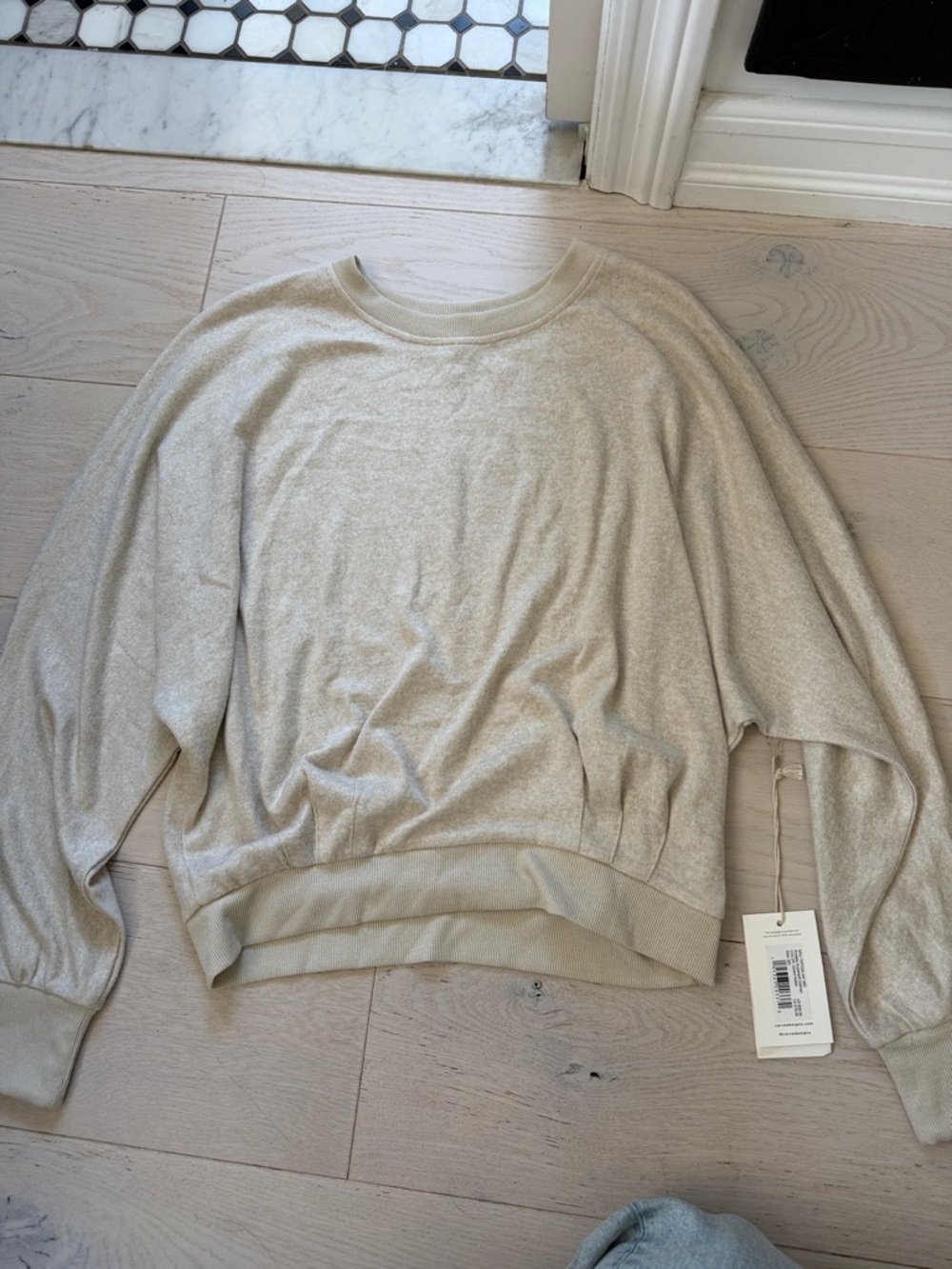 Carve Designs Cream- Beige Knit Sweater Tag Visible